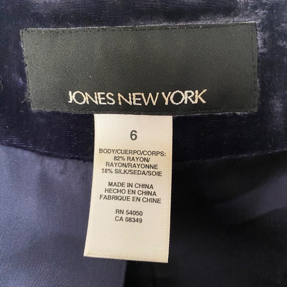 Jones New York Soft Velvet Jacket, blue,‎ size 6. Gorgeous! - Picture 5 of 5